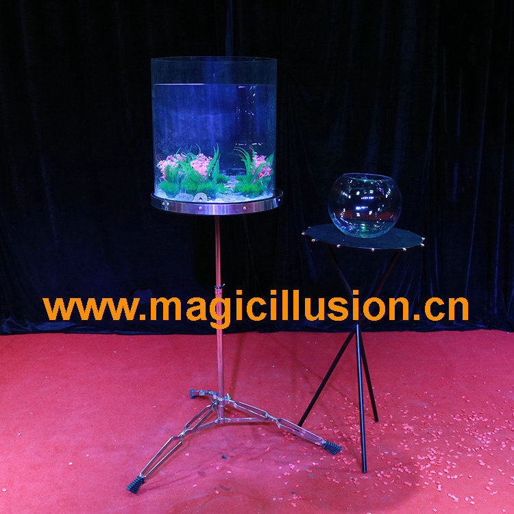 glass and fish stage illusion GMG-305